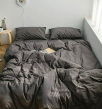 画像をギャラリービューアに読み込む, ordinary color bed cover set .