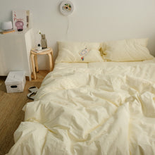 画像をギャラリービューアに読み込む, ordinary color bed cover set .