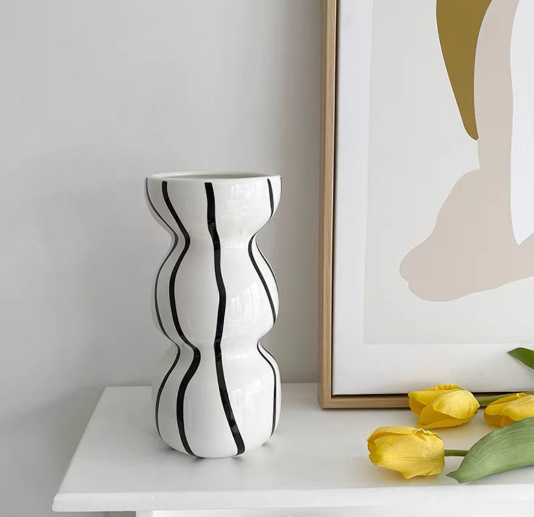 modern paint flower vase.