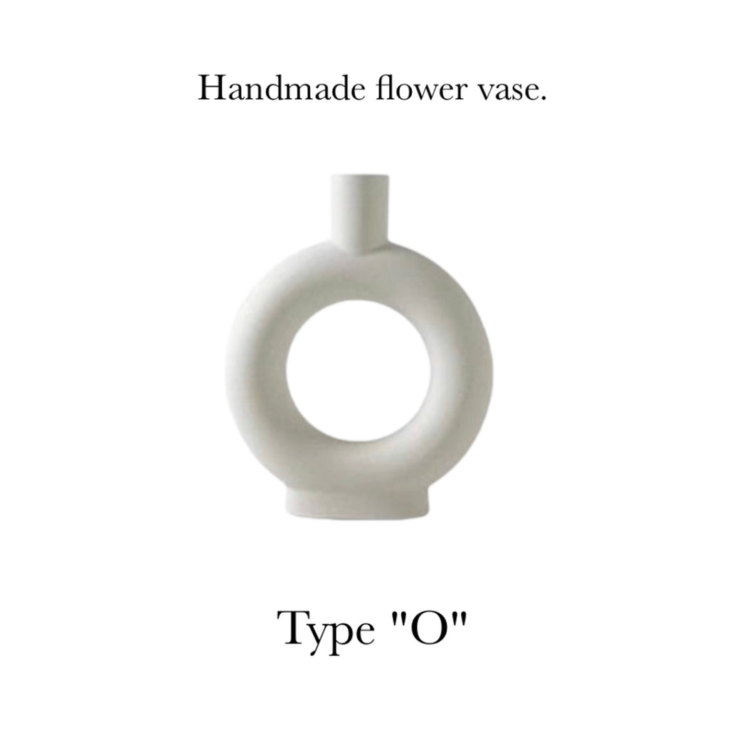 handmade dry flower vase.