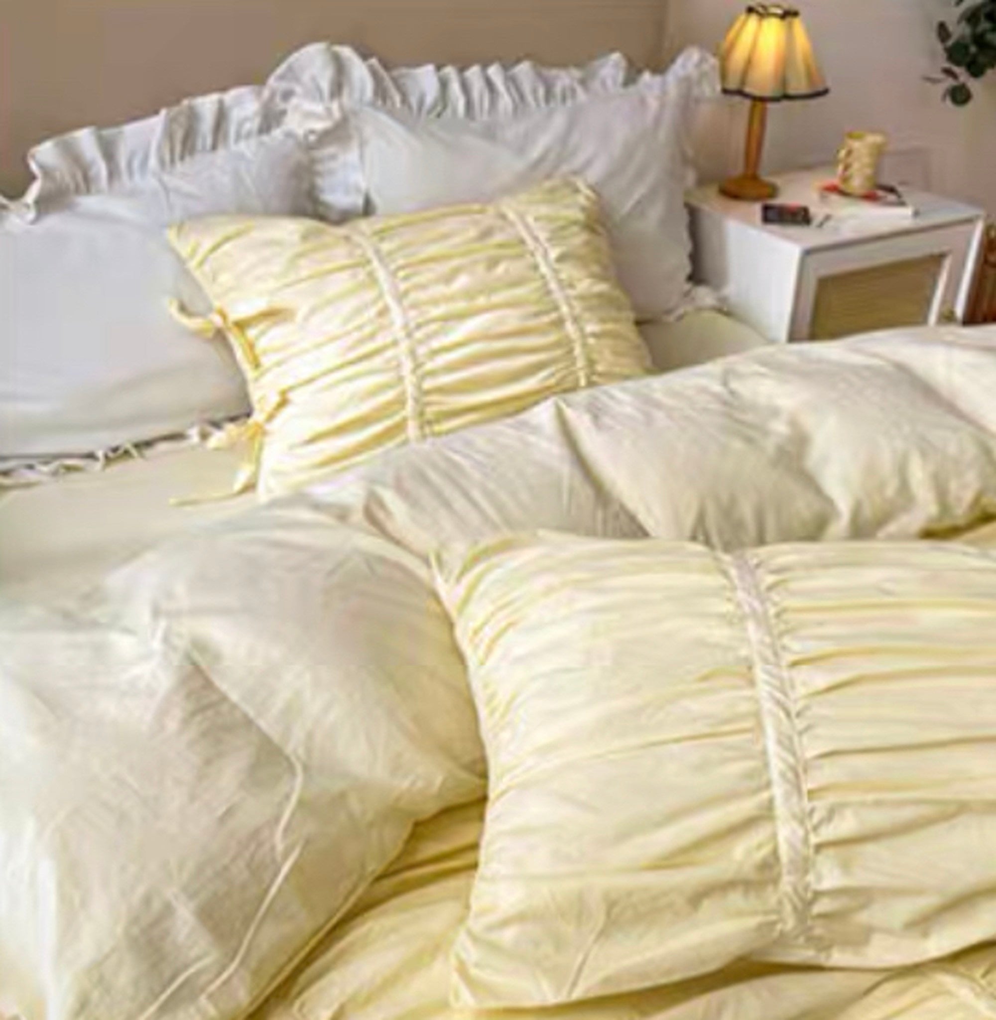 ウェイビーギャザーベッドカバーセット – 韓国デザイン雑貨