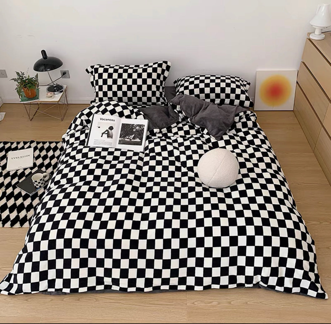 checked color bed cover set.